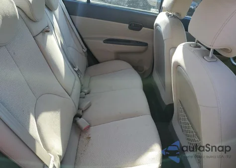 2009 Hyundai Accent Gls from USA, damaged, VIN KMHCN46C09U349636